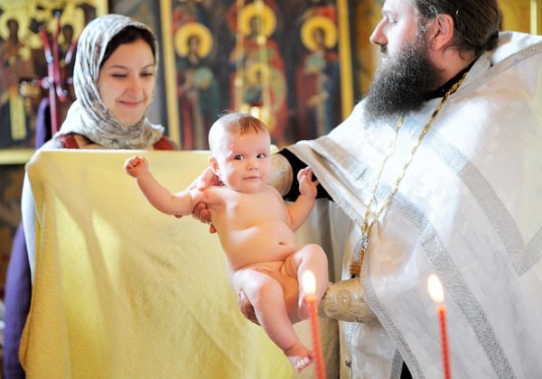 Що потрібно для хрещення дитини в церкві